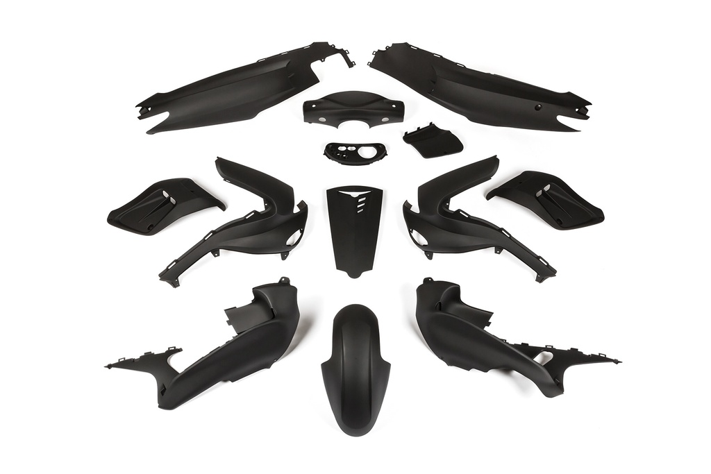 STR8 FAIRING KIT MATTE BLACK